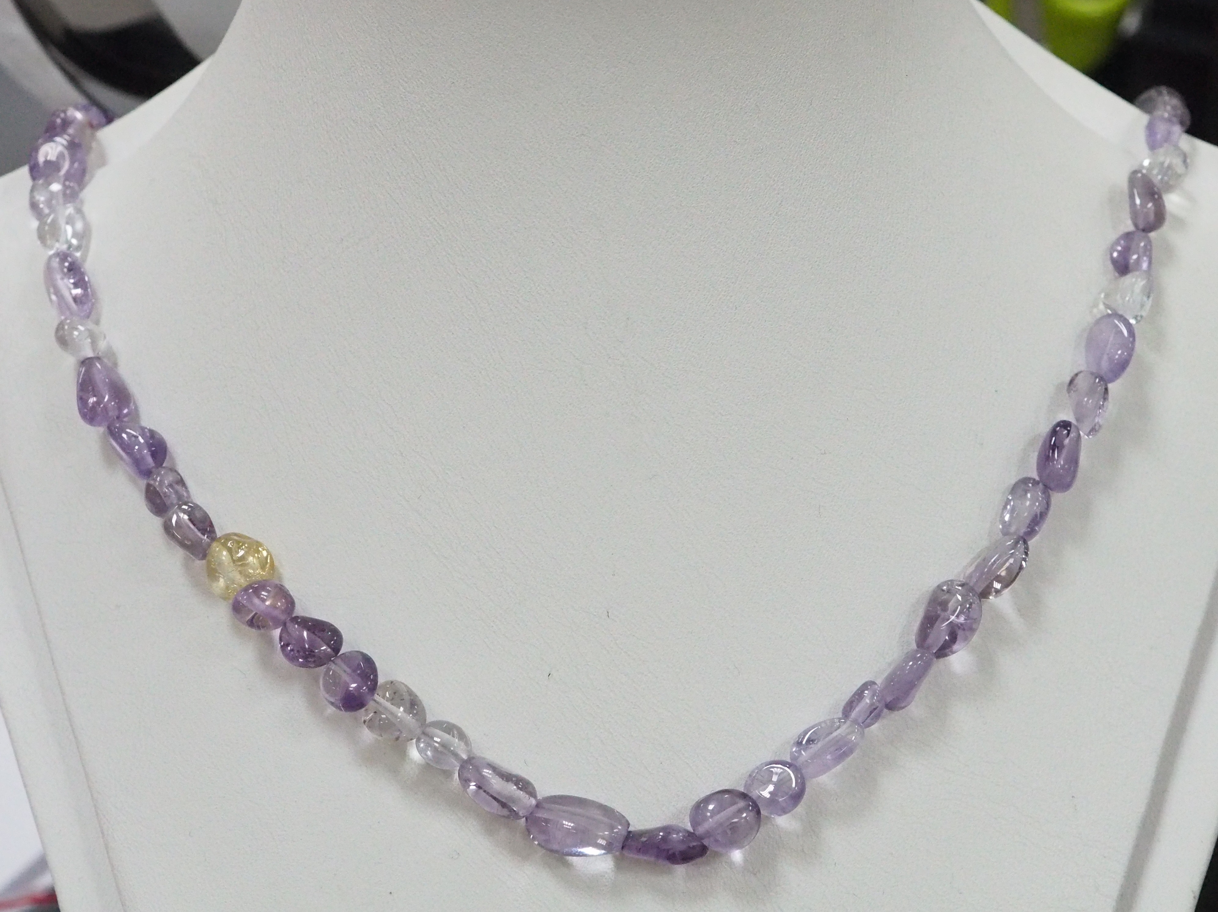 Бусы из аметрина